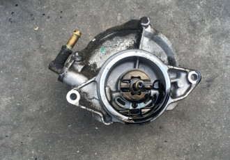 Pompa vacuum Audi A4 B8 cod: 057145100af