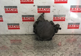  Pompa vacuum Audi A4 B8 cod: 06j145100b