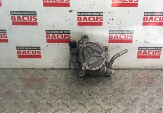 Pompa vacuum Mazda CX-3 2.0 4WD an de fabricatie 2017 cod piesa PE0718G00A