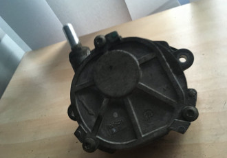 Pompa vacuum MERCEDES-BENZ C-CLASS (W204) 1.8 A2712301465