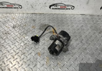 Pompă Vacuum / Servofrâna Mercedes C CLASS W205 cod- A0004306232
