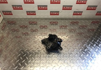 Pompa Vacuum Volvo XC90 / V70 2.4 D Cod : 08699237