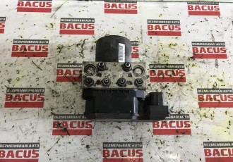 Pompa Volkswagen Passat B7 3AA614109AP