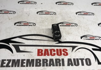 Port USB / AUX BMW Seria 1 F20 / Seria 3 F30 Cod: 9229246 02