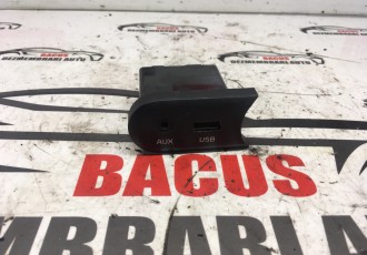 PORT USB AUX KIA CEED an 2012-2017  cod 96120-A2000 