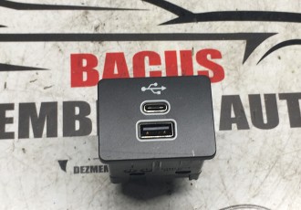 PORT USB-C HUB FORD PUMA ST-LINE -2025 COD- NX7T-14F014-AD PRODUS NOU