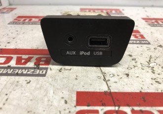 Port Usb / Intrare Aux Hyundai I30 An 2015 Cod 96120A5000
