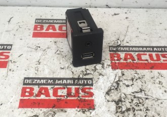 Port USB Opel Zafira C cod: 20868798