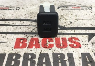  Priză conector USB Opel Astra K cod- 13587198