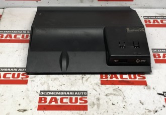Priza USB + AUX, Skoda Octavia 3, cod: 5E2857367B
