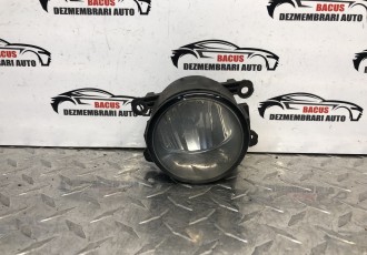 Proiector ceata stanga Renault Captur 2017-2020 COD 261558707R / 89208451