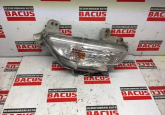 Proiector stanga cu halogen original  Mazda 3 AN- 2015 