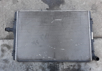 Radiator apa pentru Skoda Superb 2.0tdi cod: 1K0121251DM