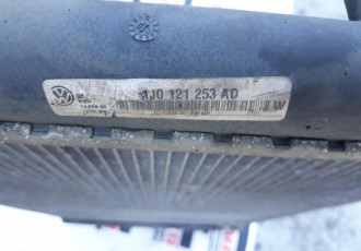 Radiator apa pentru VW Golf 4 cod: 1J0121253AD