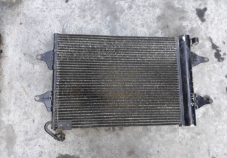 Radiator clima pentru VW Polo 9N 1.2 cod: 6Q0820411B