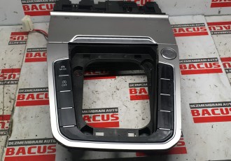 Rama Consola centrala, scrumiera VW Passat B8 (volan pe dreapta) COD- 3G2857962