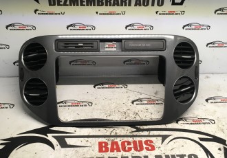 Rama Consola Grila Ornament Aer Aerisire Ventilatie Bord Centrala VW Tiguan 2.0 TDI 2008 - 2012