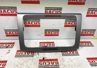 Rama Ornament 2 Din Navigatie Vw Passat B6 Cod 3C0858069M