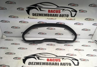 Rama / Ornament Ceasuri Bord Peugeot 208 An 2014 Cod : 9673859177