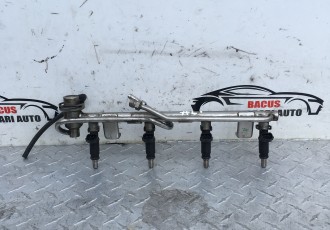 Rampa cu injectoare Audi A4 B6 2.0 FSI cod motor ALT 06B133681L