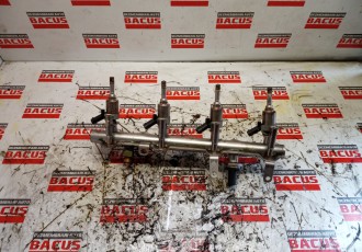 Rampa injectie Scirocco 2.0i CAW cod 06j133317j