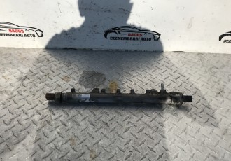 Rampa injectie Skoda RAPID 1.6 CAY 2013 03L130089B