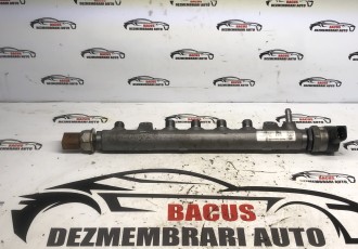 Rampa injectoare 03L130089A Audi A4 B8/8K [2007 - 2011] wagon 5-usi 2.0 TDI MT (143 hp)