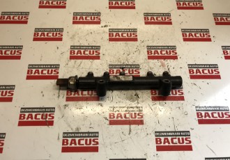 Rampa injectoare 1.6 Hdi Peugeot 308 / 208 / 5008 /Citroen C3 / C4 / COD  9804776780 00