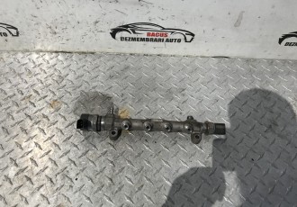 Rampa injectoare 1.6 TDI Volkswagen Golf 7 2012-2020 cod-  04L089D 