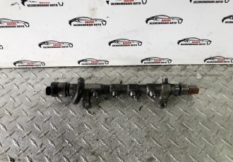 Rampa injectoare Audi A4 B8/8K 2.0 tdi  [2007 - 2011] cod- 03L130089Q / CGLB / R03L1250 