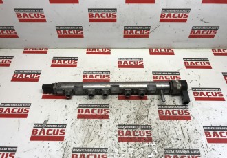 Rampa injectoare BMW Seria 1 F20 2.0 D Cod: 0445214182