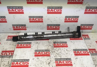 Rampa injectoare BMW Seria 3 E90 2.0 D cod: 0445214182 model 2008