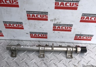 Rampa Injectoare Bmw Seria 3 E90 / E91 2.0 Benzina Cod : 7562474-03