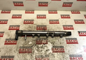 Rampa injectoare BMW Seria 3 E90 / E91 / E82 2.0 D Cod: 0445214182
