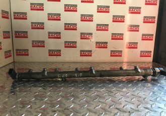 Rampa injectoare BMW X5 cod: 0445216008