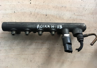Rampa Injectoare cu Senzor Presiune Opel Astra H 1.3 cod: 0281002398