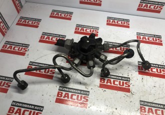 Rampa injectoare FOCUS 2 1.8 TDCI 4M5Q9D280DB Ford Focus 2