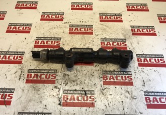 Rampa Injectoare Ford / Citroen / Peugeot 1.6 HDI Cod: 9654592680
