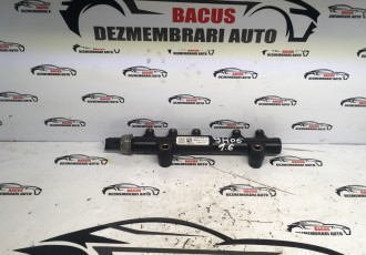 Rampa injectoare Ford Fiesta cod: 9685297580 02