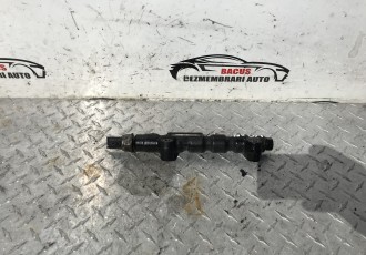 Rampa injectoare Ford Focus 2 2005 1.6 diesel 9654592680