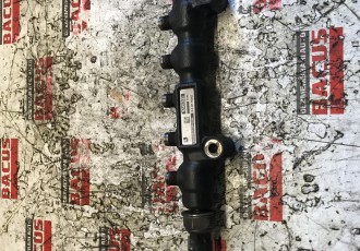 Rampa injectoare Ford Focus 2 cod: 9654592680