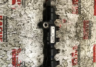 Rampa injectoare Ford Focus 2 Facelift 1.6 965492680