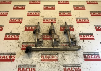 Rampa Injectoare Ford Focus 3 1.0 EcoBoost Benzina COD CM5G9H487HB