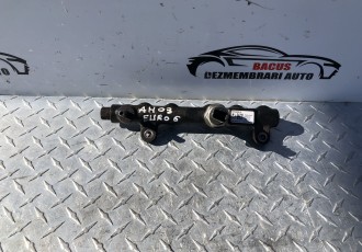 Rampa injectoare Ford Focus 3 cod: 9674300080