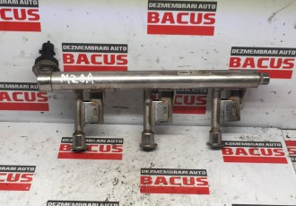 Rampa injectoare Ford Focus 3 cod: dm5g 9h487 aa