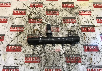 Rampa injectoare Ford Kuga cod: 9681649580 Kuga I 2008-2012