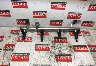 Rampa injectoare Mercedes A-class cod: a2660701795 A-class W169 2004-2012