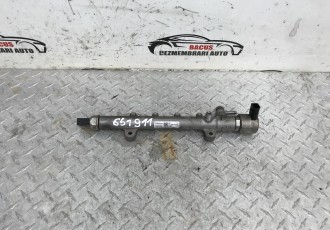 Rampa injectoare Mercedes C Class W204 / E Class W212 2.2CDI A6510700495