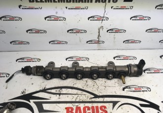 Rampa injectoare Nissan Qashqai 2.0 dci 2012 cod 0445214250 motor 150cai