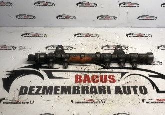 Rampa injectoare Opel Corsa E cod: 0445214217